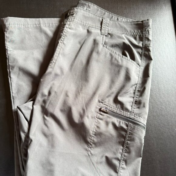 Columbia Men's Grey Omni-Shade Sun Protection Utility Convertible Pants - Picture 1 of 8